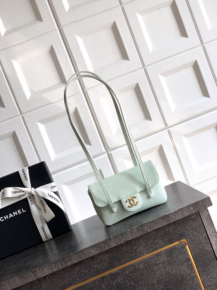 Light gray green Mimi small size 17cm OHANEL 26CJennie celebrity style with a touch of fashion style is just right This new model is completely vinta