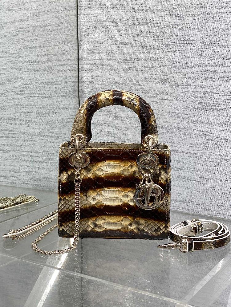 spotLady Dianas three rare snake skins make a dazzling appearance elegant yet unique It is the perfect choice Lets explain that the pattern of ea