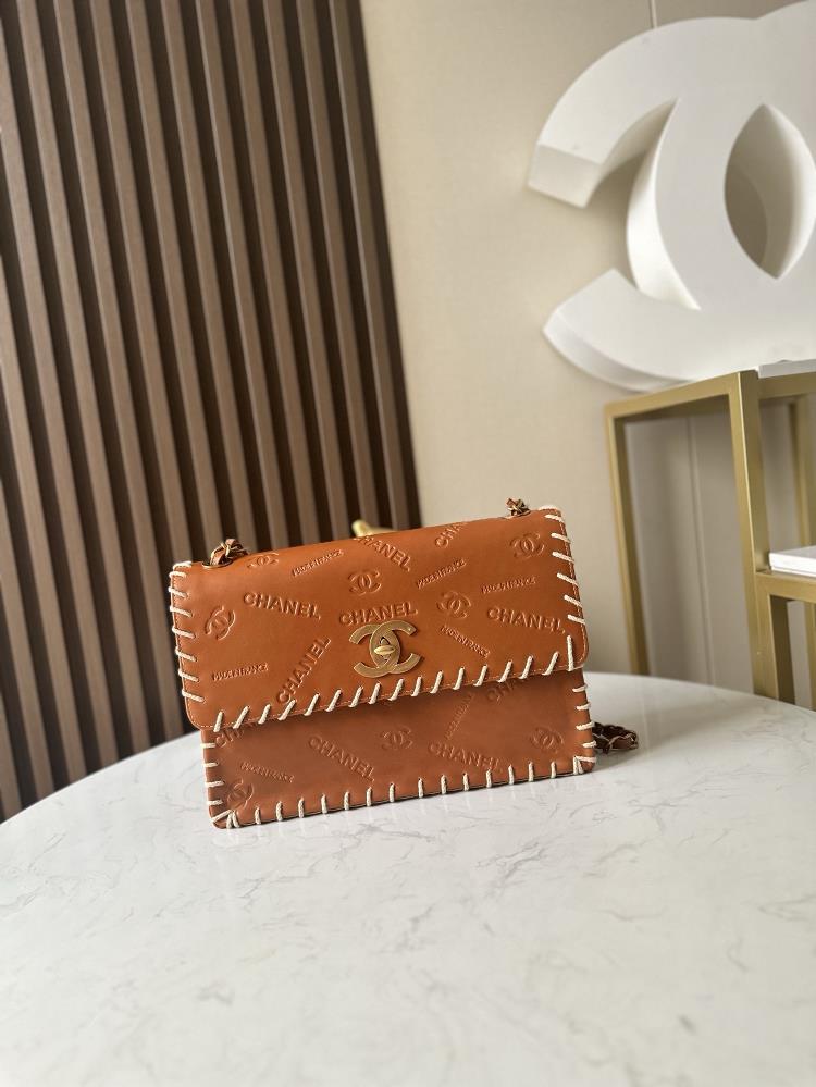 0 Full Package Chanel New Vintage Resin Leather Chain BagWhen I first received the physical item I was impressed by it It was a rare and beautiful c