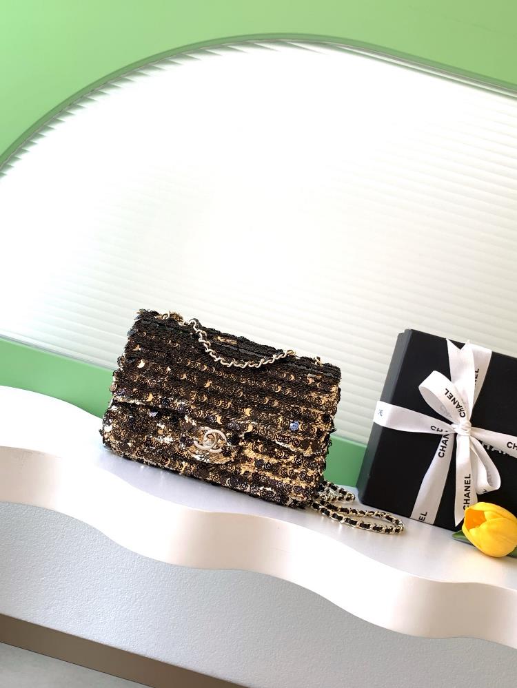 The 26CCF Super Shining Camellia Bead Filter for Autumn and Winter SO BLACK Street Exploding Super Cool The actual product is simply stunning maki